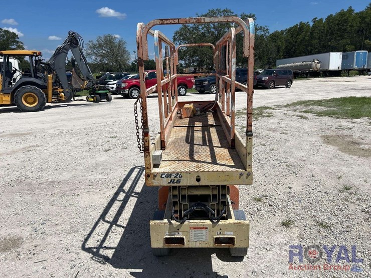 1996-jlg-commander-cm2033-20ft-electric-scissor-lift-image-11