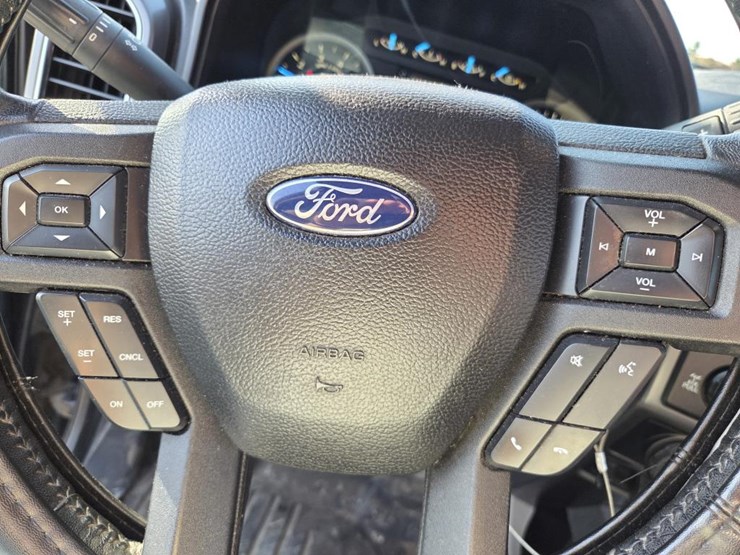2017-ford-f150-image-45