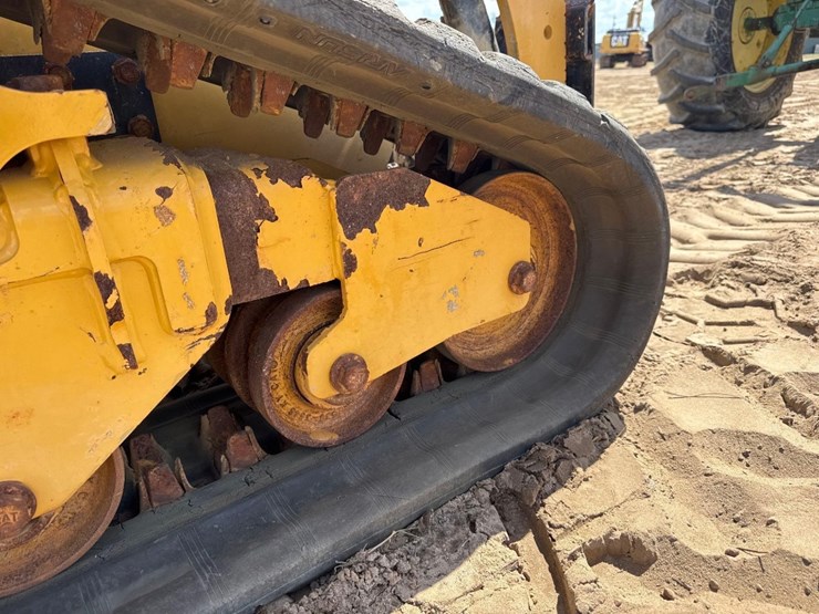 caterpillar-249d3-image-20