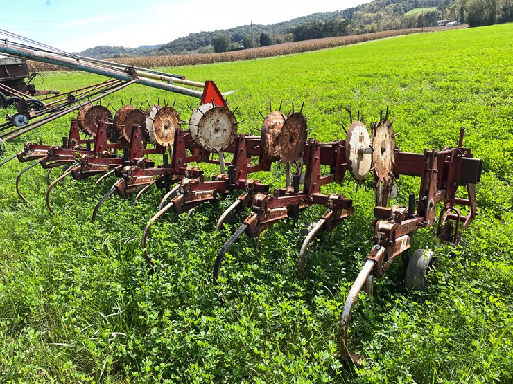 #4474-•-ih-153-cultavator-image-5