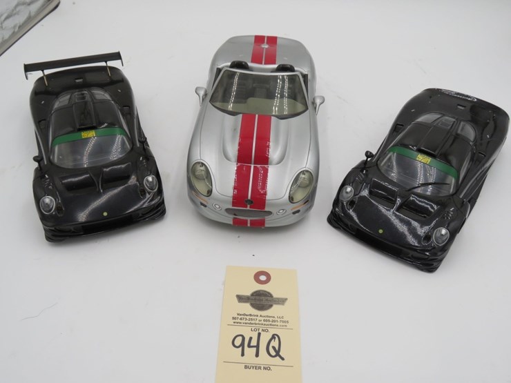 remote-control-car-group-image-1