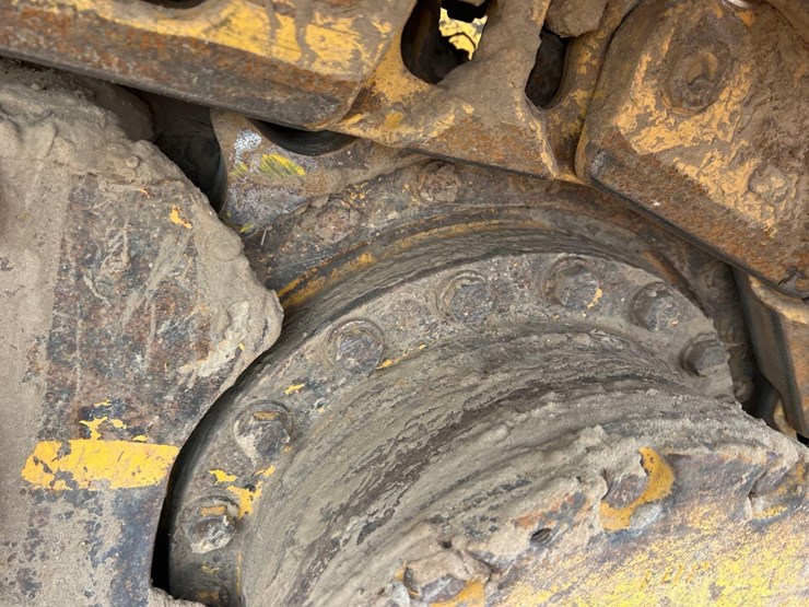 2017-komatsu-d39px-24-image-25