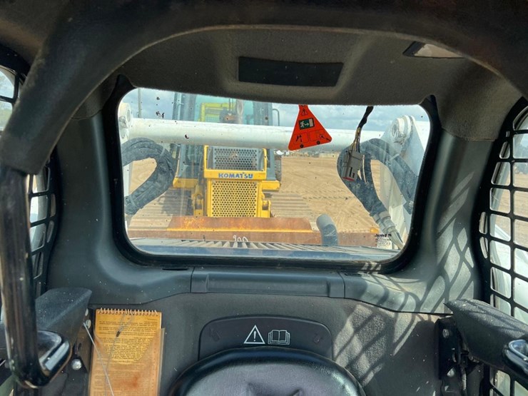 2022-bobcat-t595-image-33