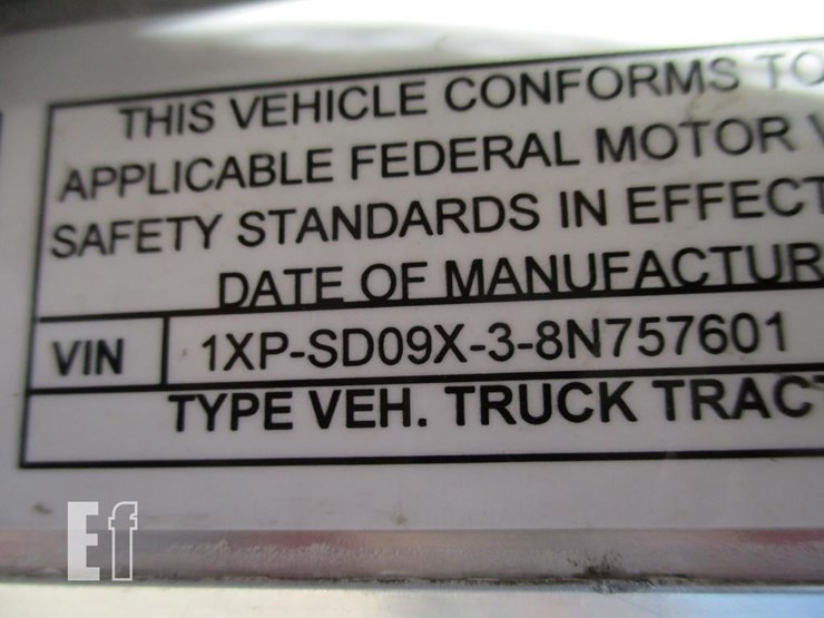 2008-peterbilt-365-image-25