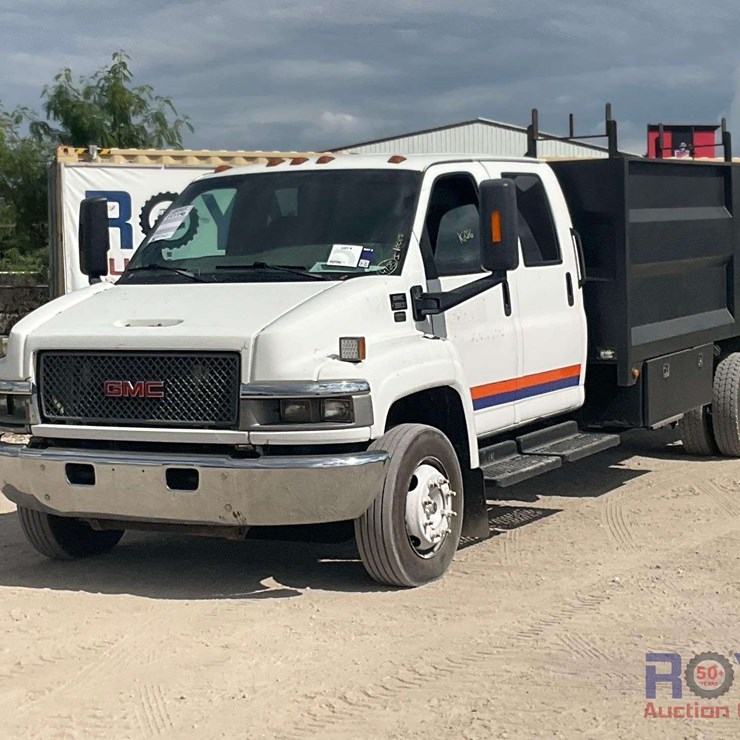 2009 GMC C5500 Landscape Dump Truck
