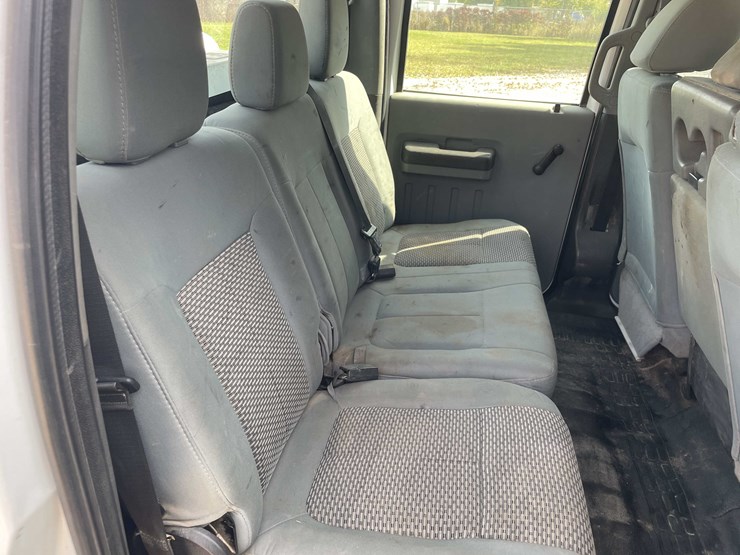 2011-ford-f250-xl-image-158
