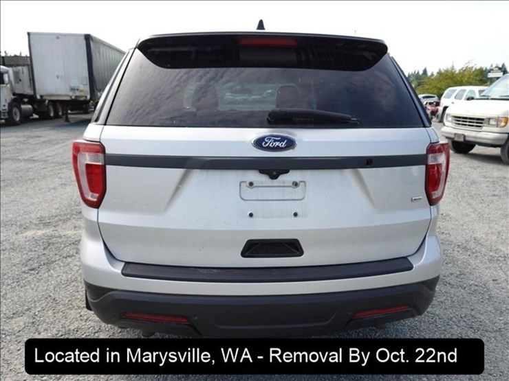 2018-ford-explorer-image-19