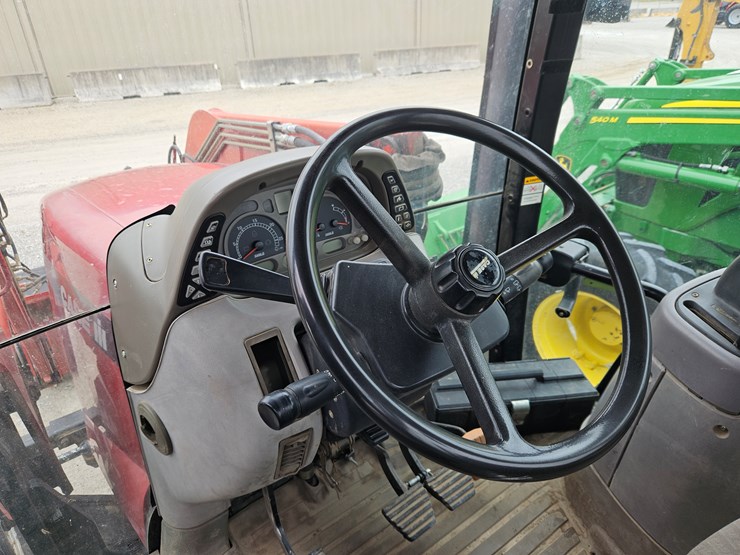 case-ih-mxu100-image-18
