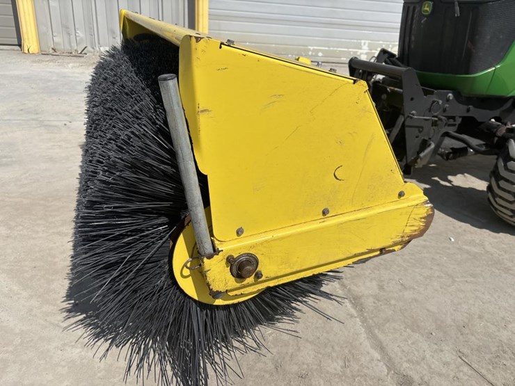 john-deere-1025-image-39