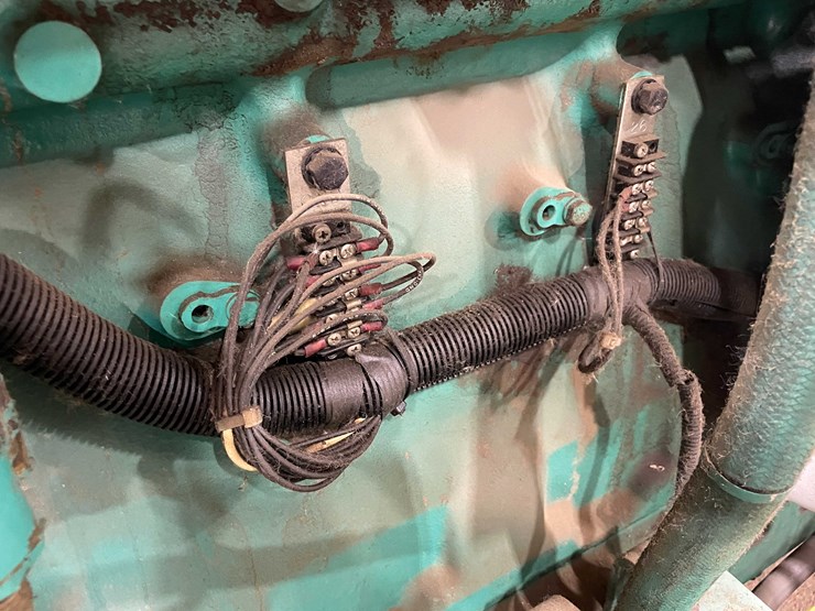 #8615-•-1999-cummins-dfeh-generator-(aps)-image-75