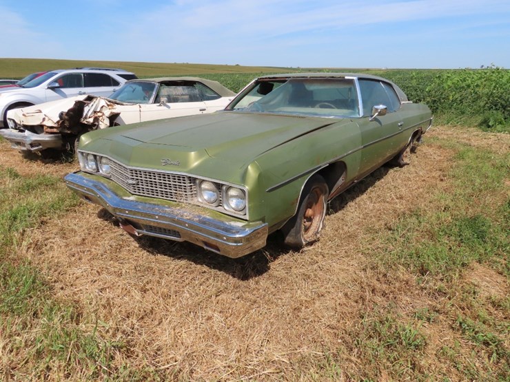 1973-chevrolet-impala-custom-2dr-ht-image-3