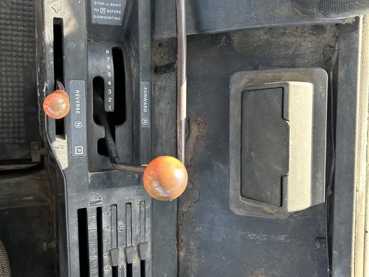 john-deere-4840-image-32