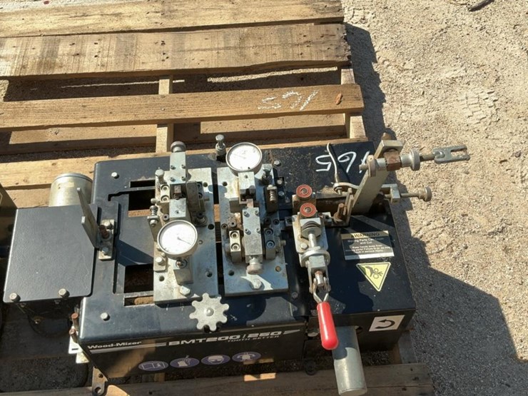#165-•-wood-mizer-daul-tooth-setter-image-15
