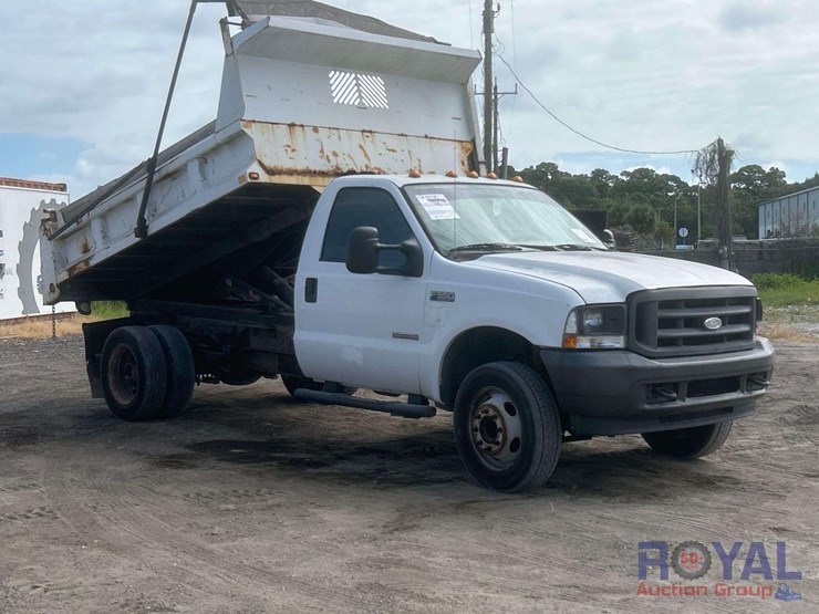 2004-ford-f550-image-2
