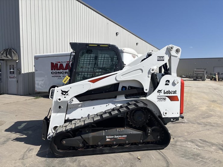 2022-bobcat-t870-image-1