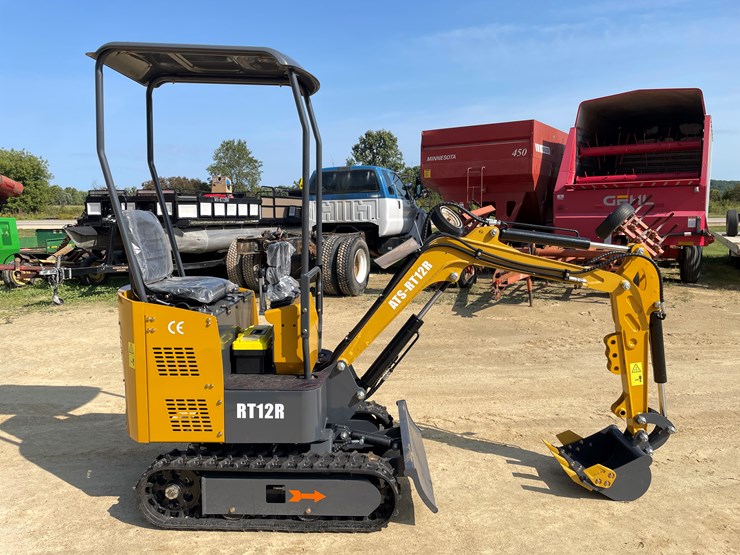#208-•-new-rt12r-mini-excavator-image-6