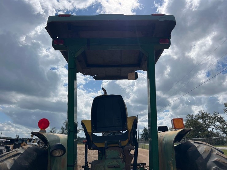 john-deere-3020-image-16