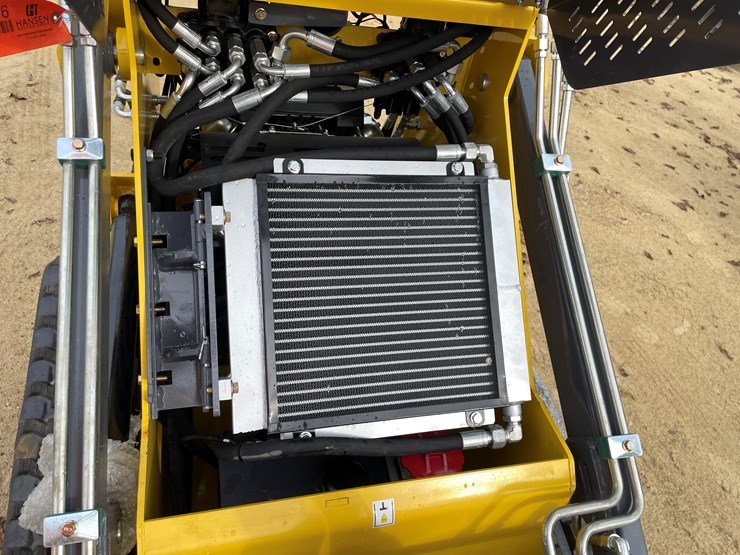 #215-•-new-landhonor-ride-on-skid-steer-loader-image-21