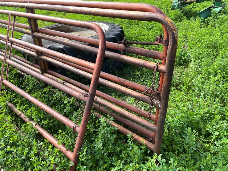 #4460-•-(3)-cattle-gates-image-8