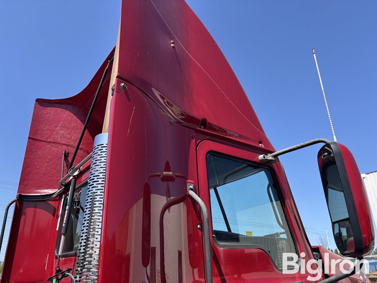 2015-mack-600-truck-tractor-image-16