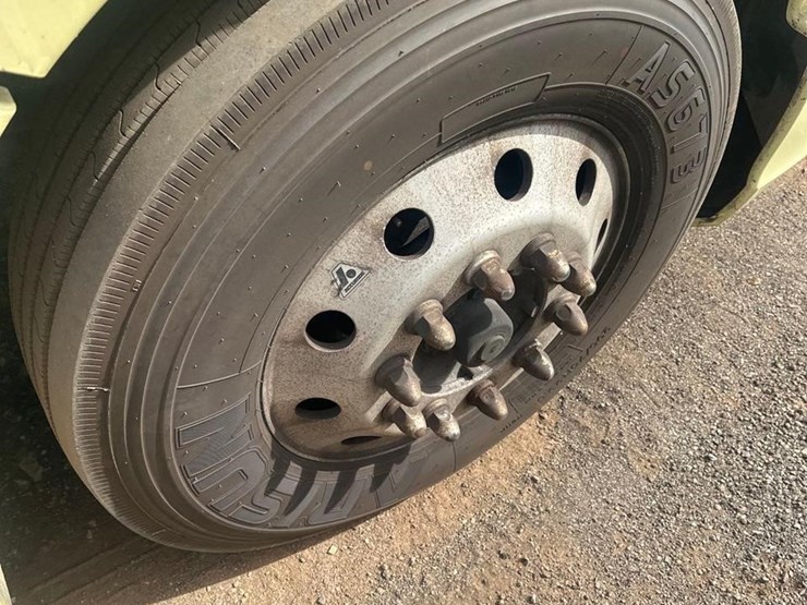 2019-kenworth-t680-image-18