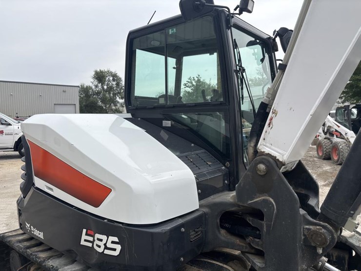 2019-bobcat-e85-image-11