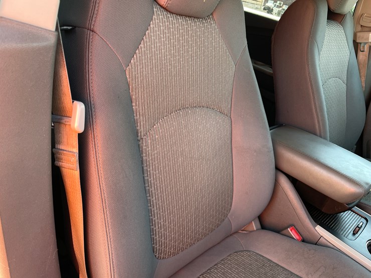 2012-chevrolet-traverse-ls-image-48