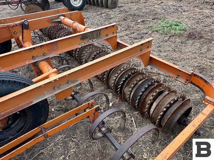 bearcat-seedbed-maker-image-16