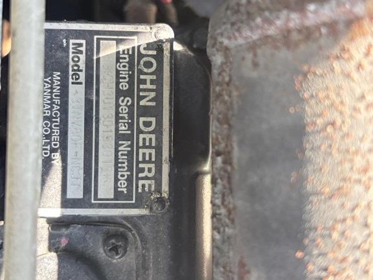john-deere-1025-image-24