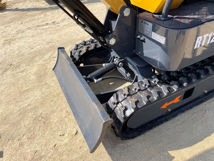 #208-•-new-rt12r-mini-excavator-image-11