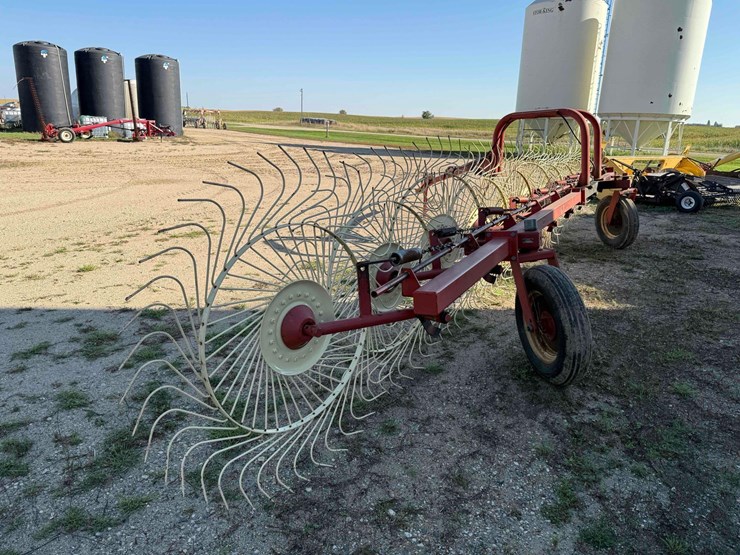 gramip-wheel-rake-image-2