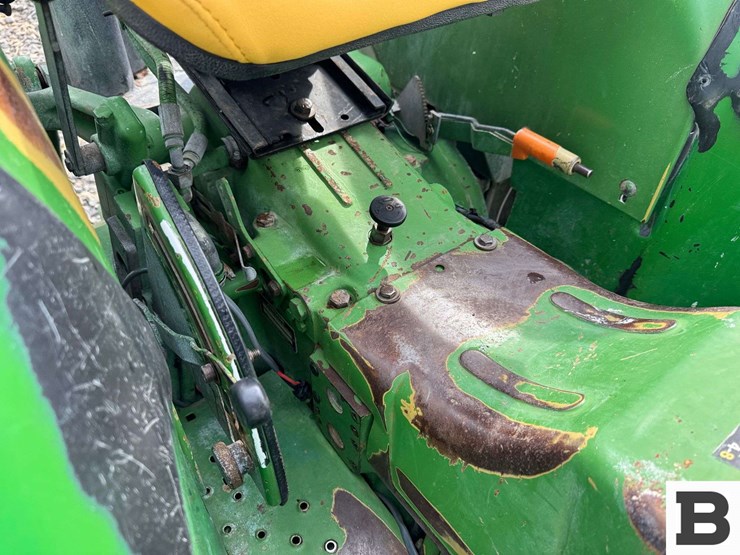 1989-john-deere-2855n-image-43
