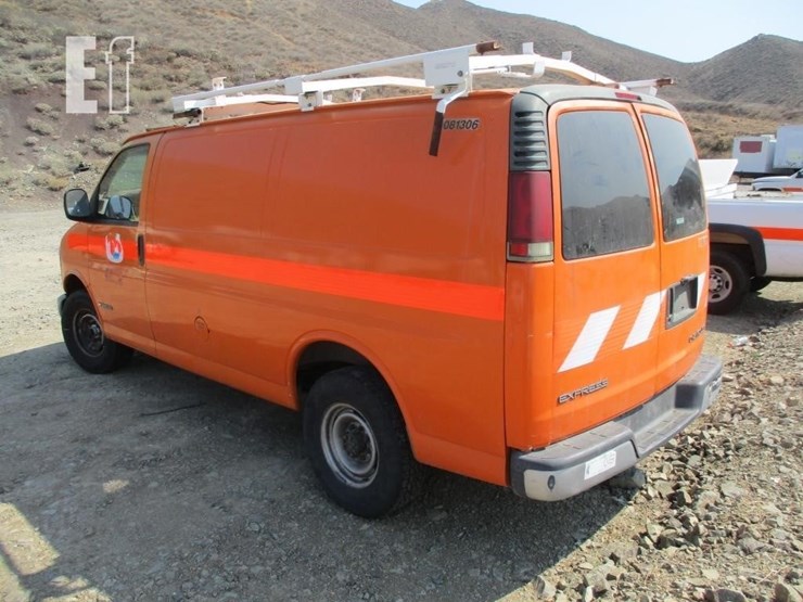 1999-chevrolet-express-3500-image-4