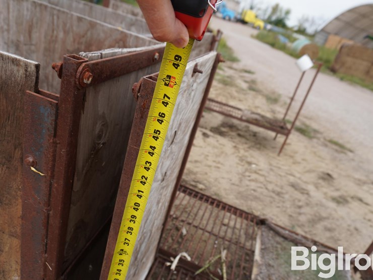 raised-calf-crates-image-11