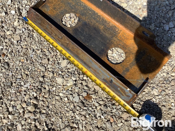 mini-skid-steer-blank-attachment-image-10
