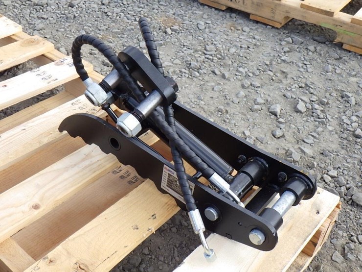 ir-hydraulic-excavator-hydraulic-thumb-image-2