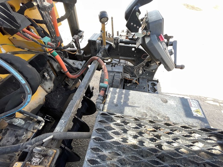 #8612-•-2019-cat-ap100f-asphalt-paver-(aps)-image-104