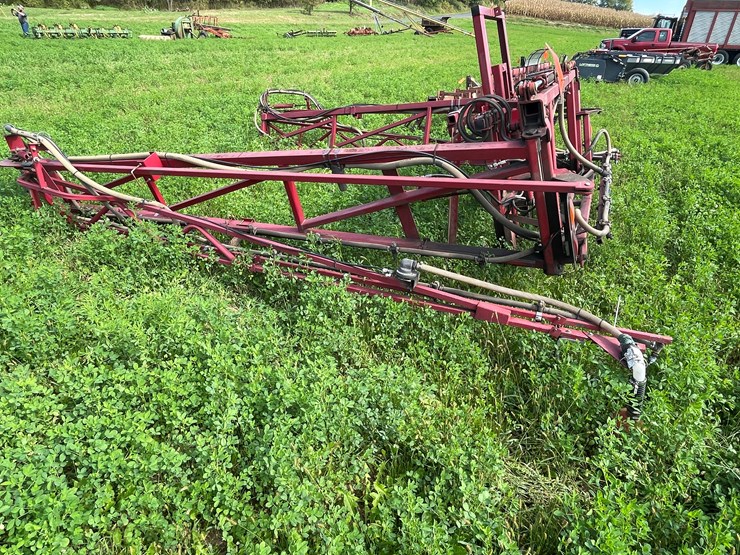 #4427-•-boom-sprayer-image-15