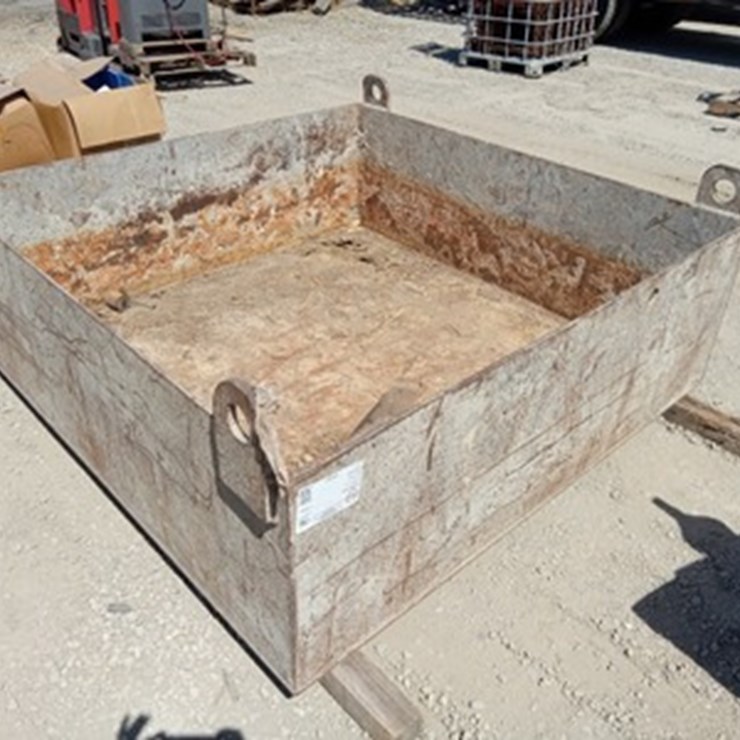 LOT#-135-STEEL BOX