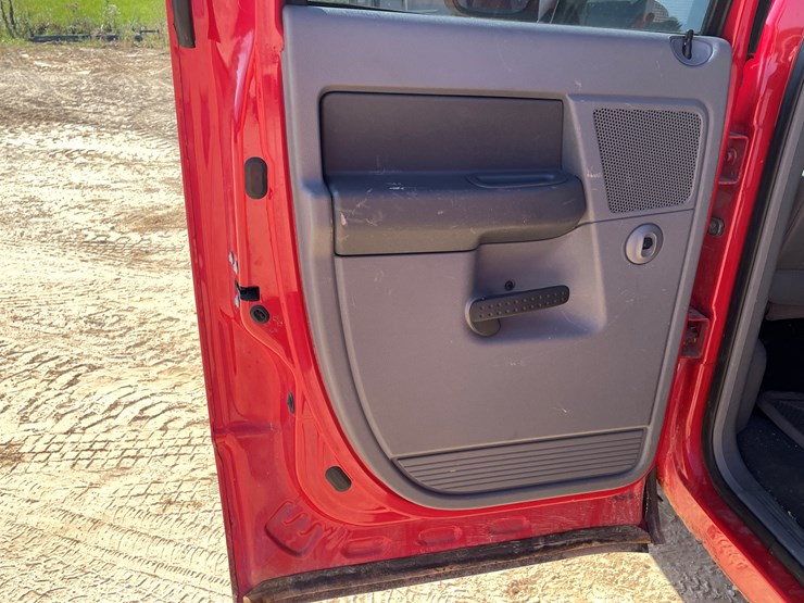 2008-dodge-ram-1500-image-43