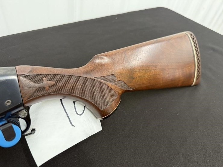 remington-1100-12-gauge-shotgun-image-8