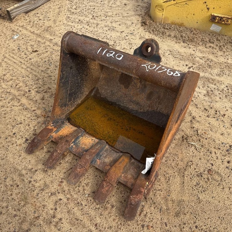 TAG 24" EXCAVATOR BUCKET