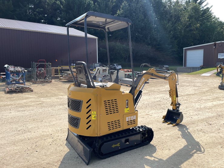 #213-•-new-rt15r-mini-excavator-image-5