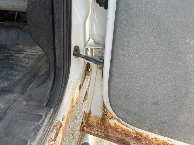 2011-ford-f250-xl-image-155