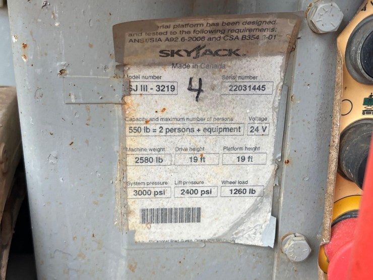 jlg-scissorlift-image-10