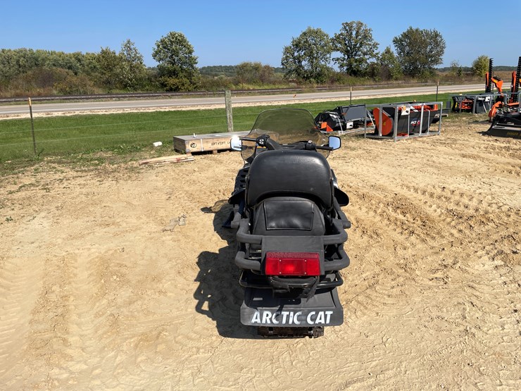 #1894-•-2008-arctic-cat-t660-snowmobile-(sells-with-bill-of-sale-only)-image-6