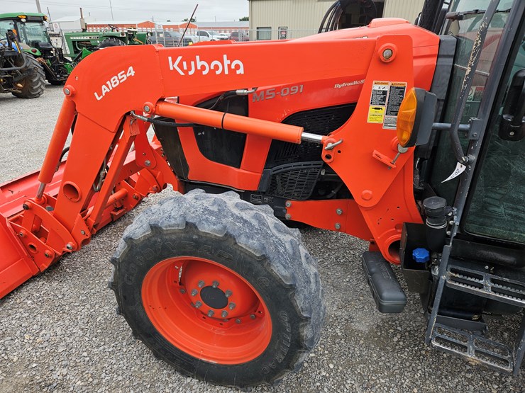 2019-kubota-m5-091-image-21