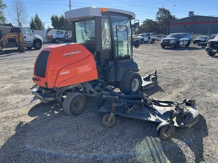 jacobsen-hr800-4wd-rotary-mower-image-4