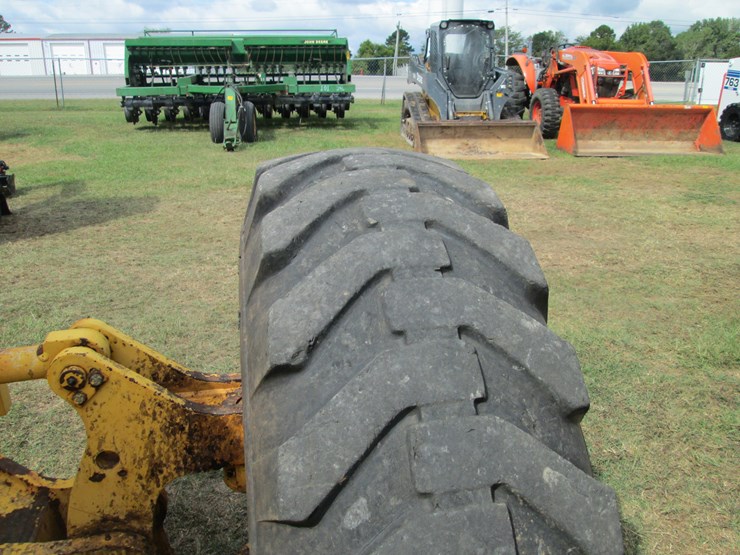 volvo-g720b-image-38
