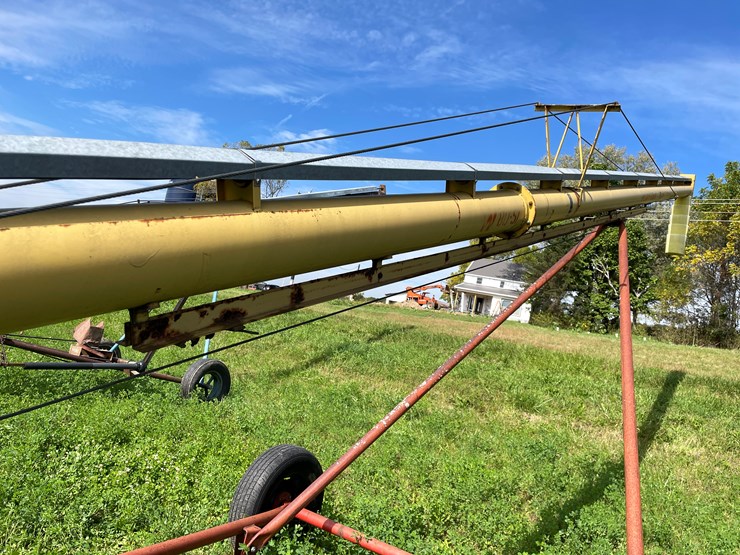 #4476-•-westfield-80-51-auger-elevator-image-18